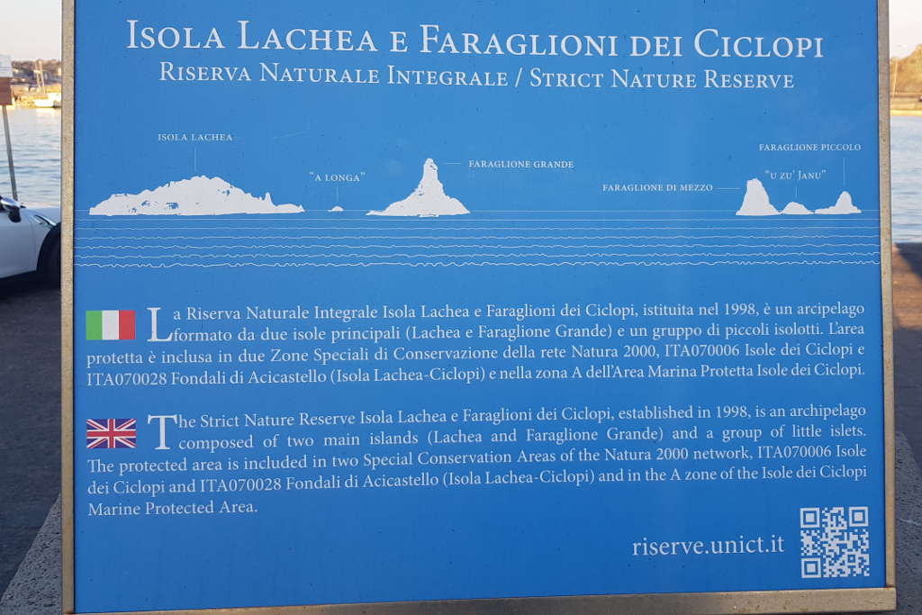 Aci Trezza. Pannello relativo alla Riserva Naturale