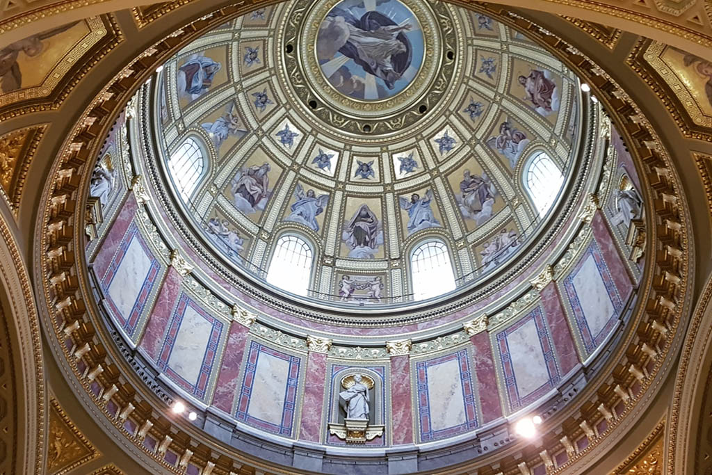 Basilica di Santo Stefano (affreschi della cupola)