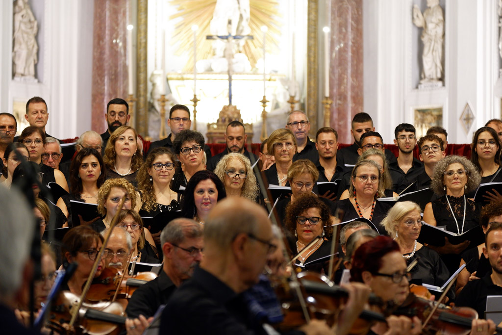 Momenti del Concerto nella Cattedrale di Palermo, diretto da Mons. Marco Frisina, nel Trentennale del martirio del Beato Giuseppe Puglisi