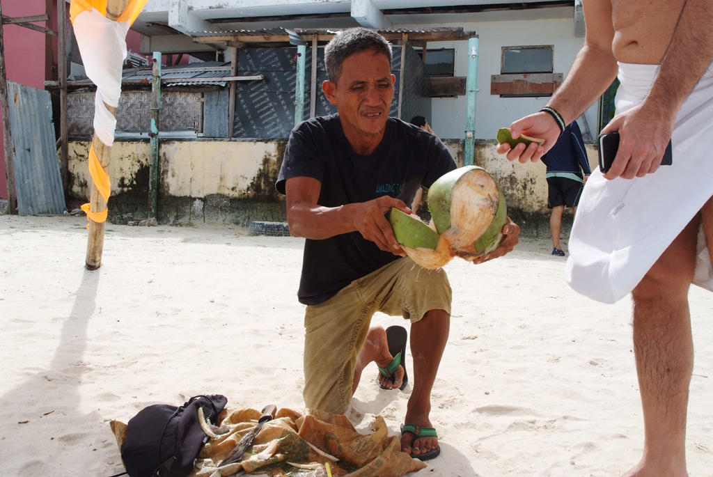 Vendita cocco in spiaggia