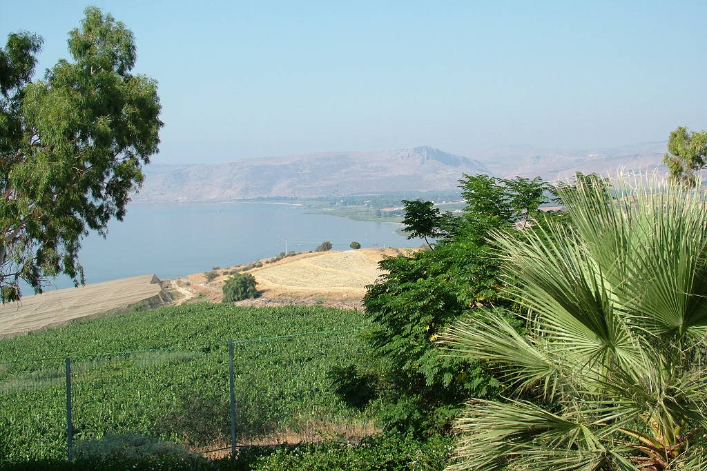 Vista sul lago di Tiberiade dal Monte delle Beatitudini